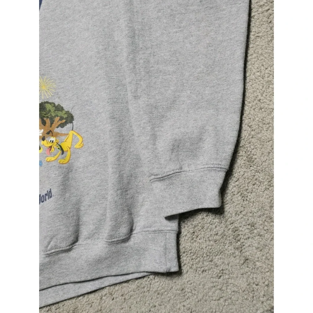 Disney Parks Walt Disney World Mickey Mouse Gray Pullover Sweatshirt Mens Medium